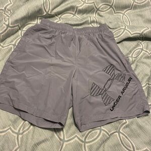 Under Armour shorts men’s size m